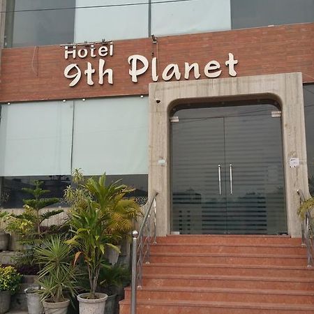 Hotel 9Th Planet Thānesar Buitenkant foto